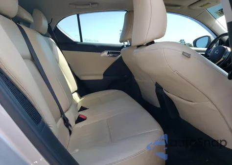 2011 Lexus Ct 200 z USA, uszkodzony, nr VIN JTHKD5BH8B2003456